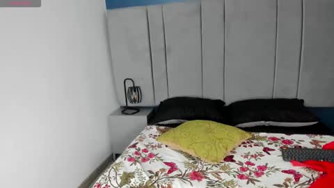 laura hotties online show from September 12, 2:24 pm