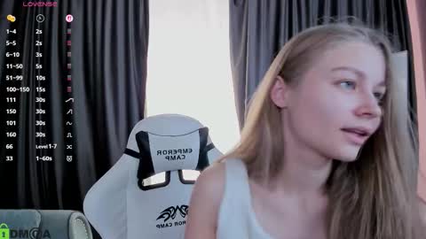 Laura online show from September 26, 2:15 pm