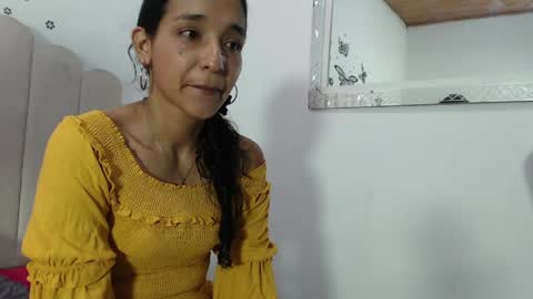 Laura online show from May 11, 1:24 pm