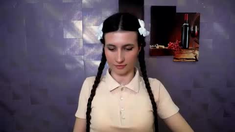 Laura online show from March 30, 12:27 pm