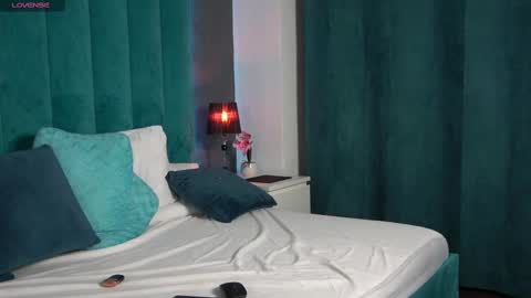 LauraMirage online show from February 10, 9:04 pm