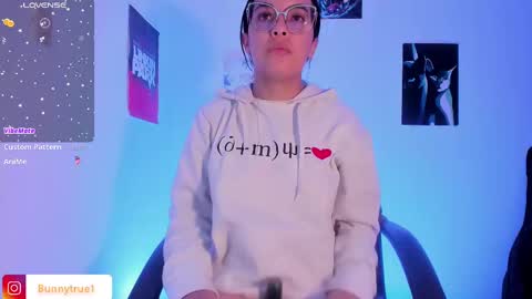 lauraohana online show from February 13, 10:34 am