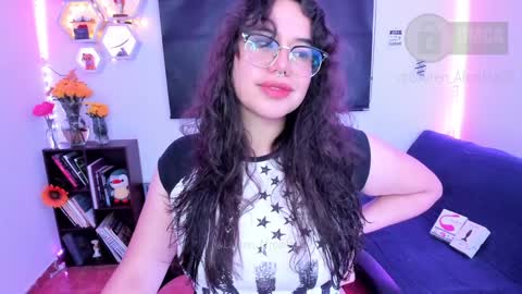  Im Lauren  independent model   online show from January 1, 2:09 am