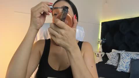 Lauren online show from January 17, 4:14 pm