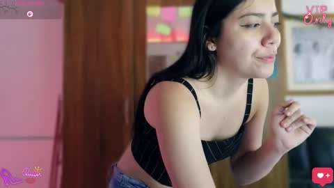 Lauren online show from March 21, 12:54 pm