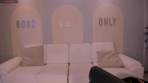 Lau  online show from January 6, 3:43 am