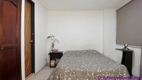 laura   online show from December 24, 1:38 am