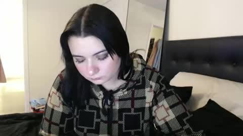 LavanaMaroon online show from January 29, 10:58 am