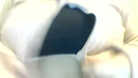 layannalea online show from October 31, 8:18 am