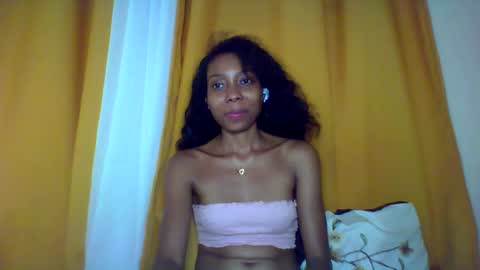 layannek online show from January 6, 6:00 pm