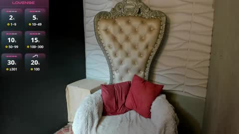 Layla online show from March 30, 7:46 pm