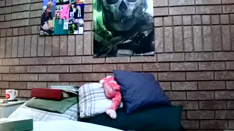 Layla Kills online show from January 24, 8:44 am