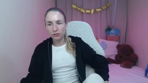 laymablast online show from April 9, 6:30 am