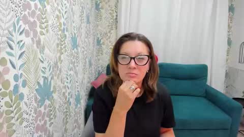 Lea online show from September 11, 4:18 pm