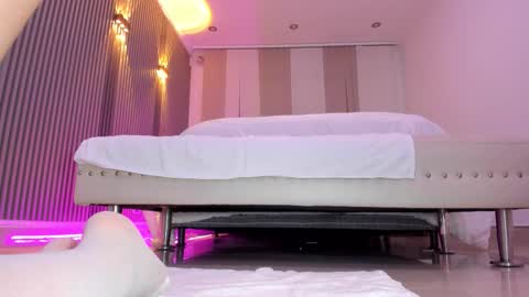 Leah  Greyy online show from February 18, 11:53 am