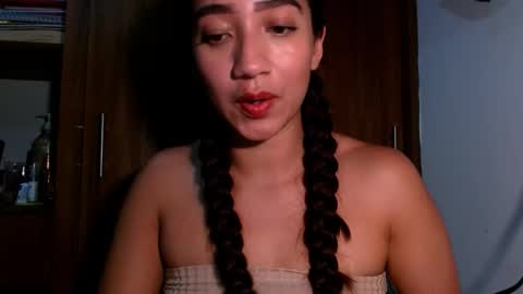 leanaalhub online show from December 19, 5:10 am