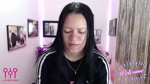 Leandra online show from October 27, 1:50 pm