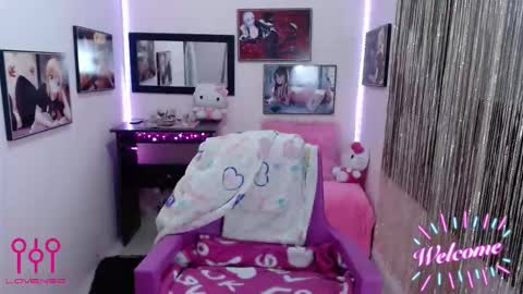 Leandra online show from October 1, 2:00 pm