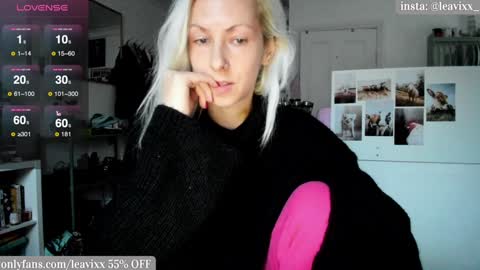 LeaVixx online show from December 10, 3:22 pm