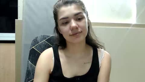 Liya online show from April 15, 11:38 pm