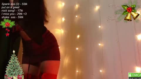 hey Im Leia and I love rock  online show from December 22, 5:21 pm