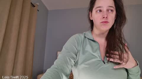 Leia Swift online show from January 24, 12:31 pm