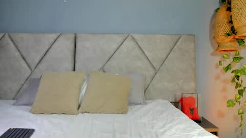 Leidy Cooper online show from February 27, 5:18 am