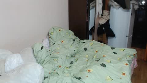 leila_bambi_ online show from January 11, 4:14 pm