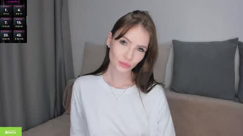 leiladream online show from September 19, 4:11 am