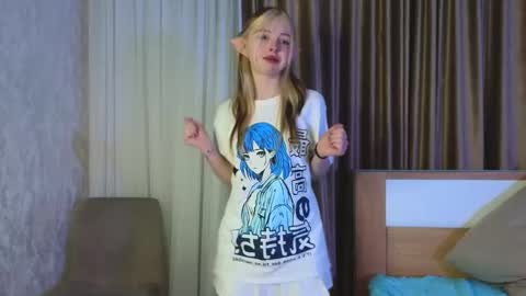 Leila online show from December 5, 4:09 am