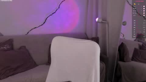 leilalafleur_ online show from March 19, 4:28 am