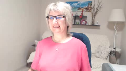 Leila Kinky online show from January 19, 6:20 am