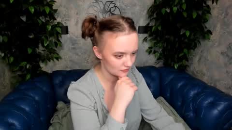 Lela online show from March 2, 6:46 pm