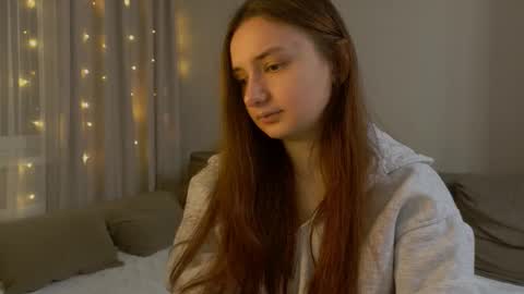 Lelia online show from March 13, 3:57 pm