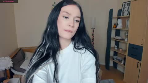 Alice online show from April 22, 7:11 pm