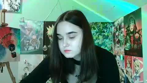 little secret online show from February 4, 8:02 am