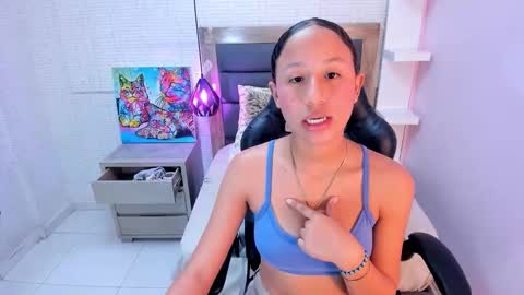   online show from February 6, 9:51 pm