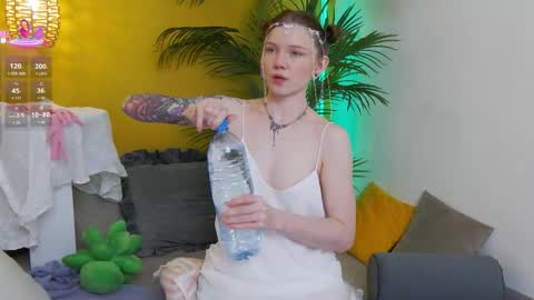 Lessy online show from February 9, 3:09 am