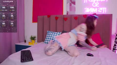 Lessy online show from February 14, 1:45 am