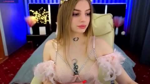 lexi_si online show from February 24, 7:51 am