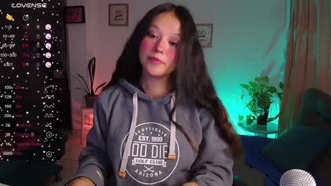 Lexie Thompson   8pm  0000am -5 online show from February 2, 3:32 am