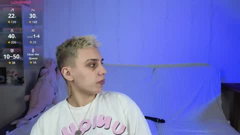 Sexy Lexie online show from June 3, 11:22 am