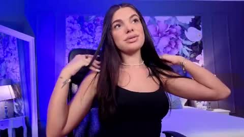 Lexi online show from July 1, 3:17 am