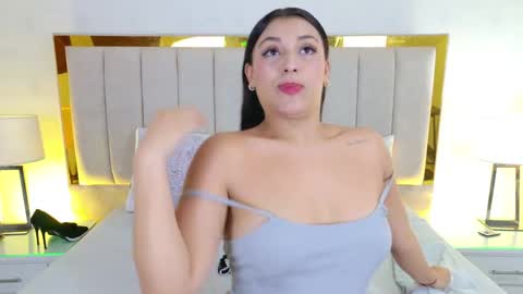 lexxi_gb online show from April 16, 8:52 pm