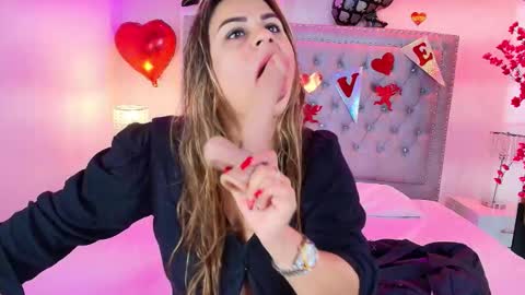 Lia  online show from February 18, 3:38 am