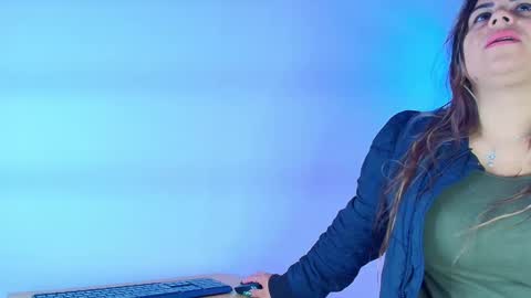 Lia  online show from March 3, 3:34 am