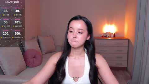 L I A online show from September 24, 3:44 pm