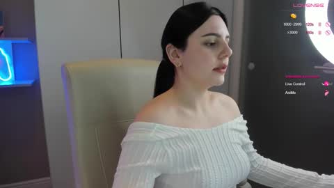 Lia online show from November 25, 8:49 am