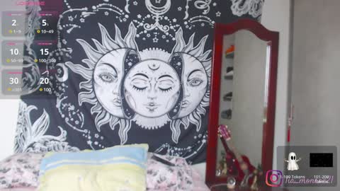 Lia Monroe online show from January 3, 3:55 pm