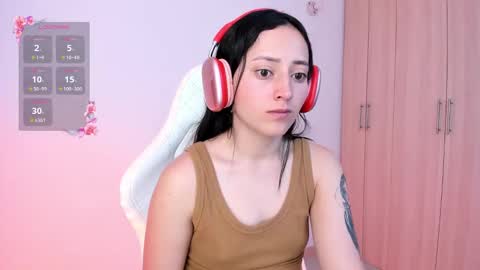 Little Queen Lia  online show from February 4, 1:12 am